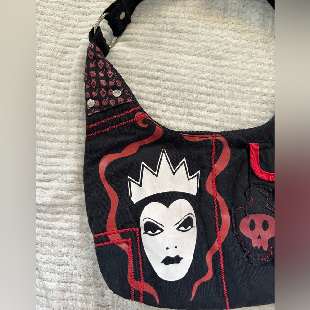 🍀Disney evil queen shoulder bag - Picture 6 of 6
